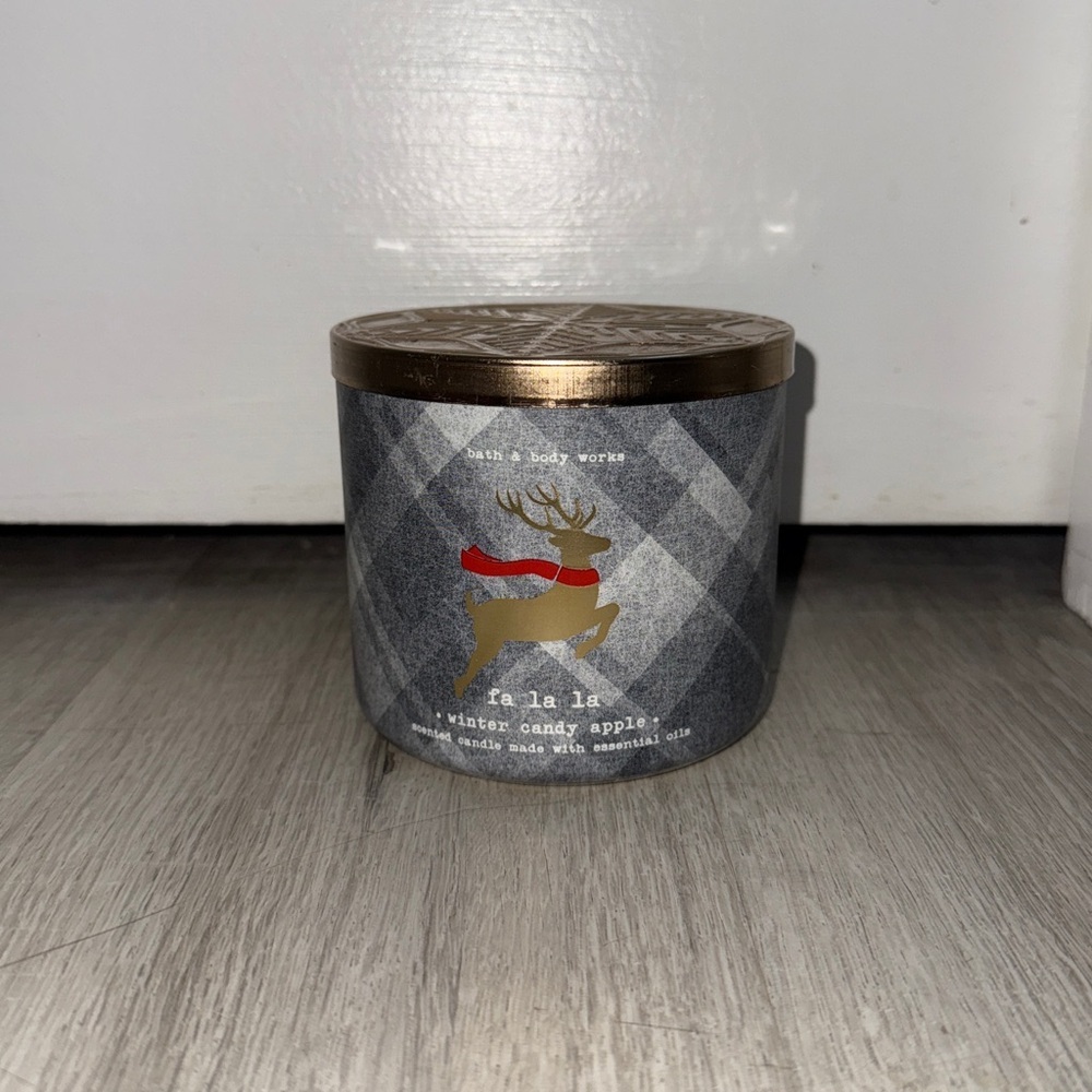 Bath & Body Works Winter Candy Apple Gray Plaid Candle with Reindeer Design